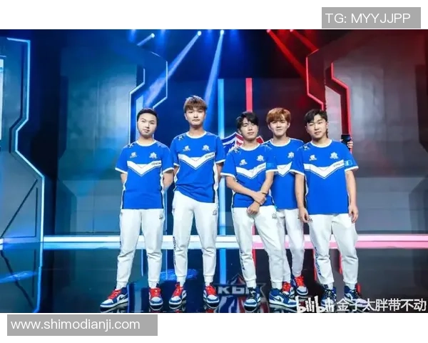 赛后复盘分析上海羽毛球队与深圳羽毛球队的竞技状态与表现对比 赛后复盘分析上海羽毛球队与深圳羽毛球队的竞技状态与表现对比